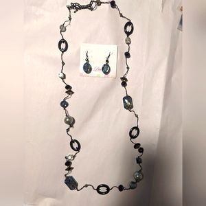 Premier Designs 23" long Necklace with Earrings Black Glass, Aurora Borealis